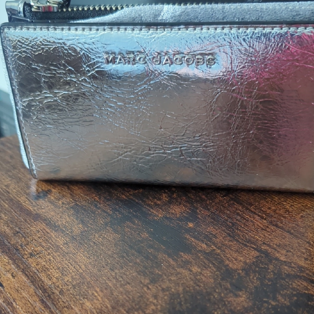 Marc Jacobs Shimmering Silver Leather Zip Wallet